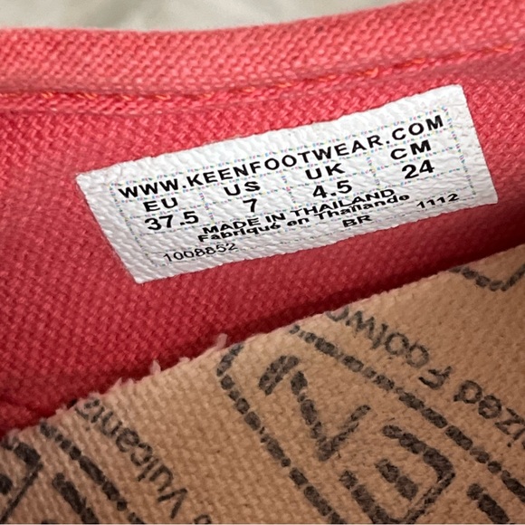 Keen Size 7 Tennis Shoes Slip On Pink - Picture 9 of 11